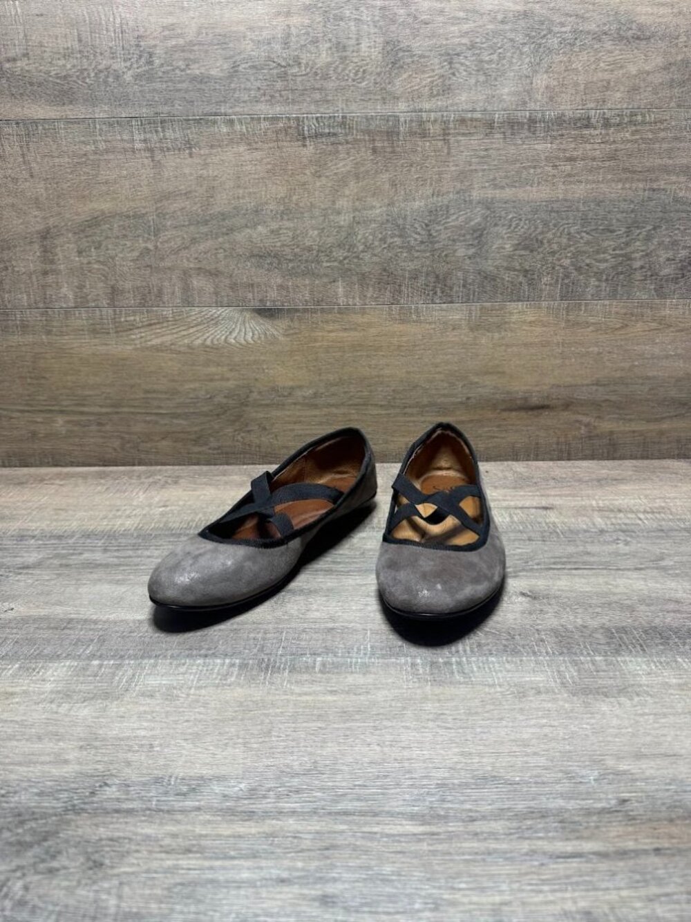 Sofft Barris Taupe Suede, Criss Cross Elastic Strap Flats Women's Size 11